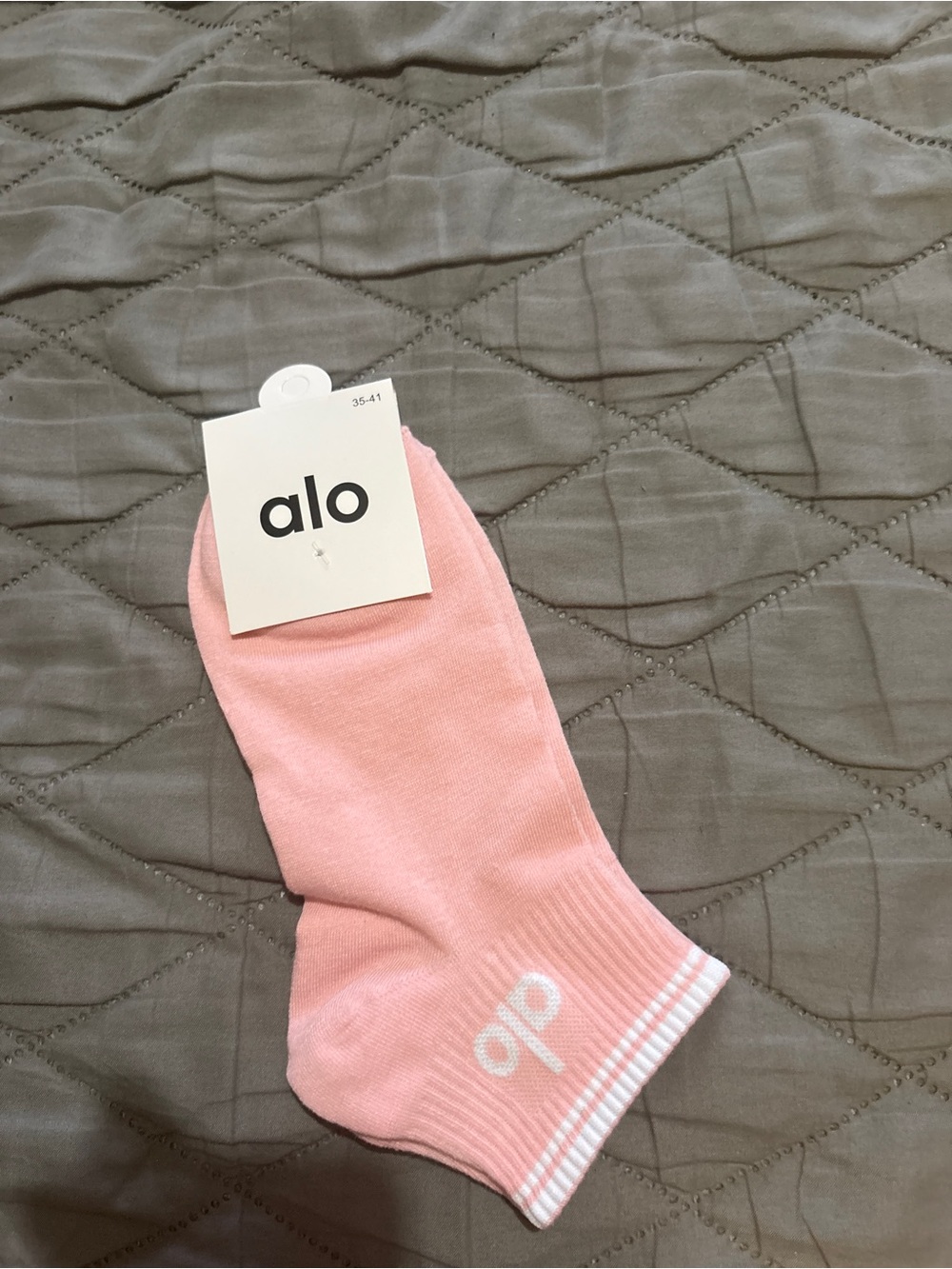 ALO Yoga Light Pink Low-Cut Athletic Sock